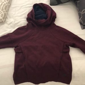 Nike hi/lol pull over.